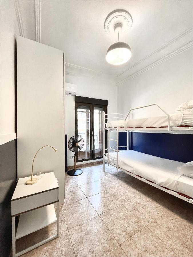 Az The Zity Hostel - Coliving 萨拉戈萨 外观 照片