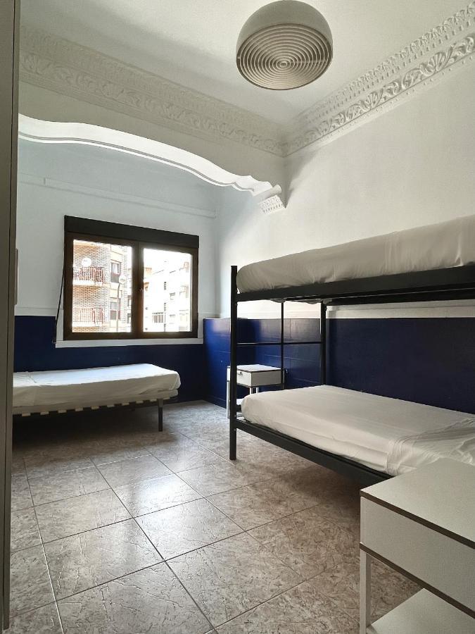 Az The Zity Hostel - Coliving 萨拉戈萨 外观 照片